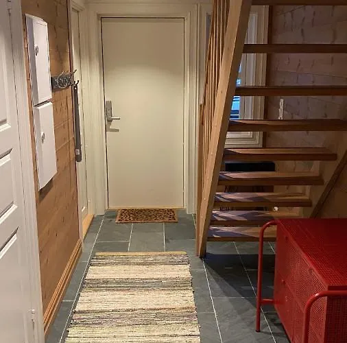 Penthouse By The Lift, 4 Bedrooms, 2 Living * Странда